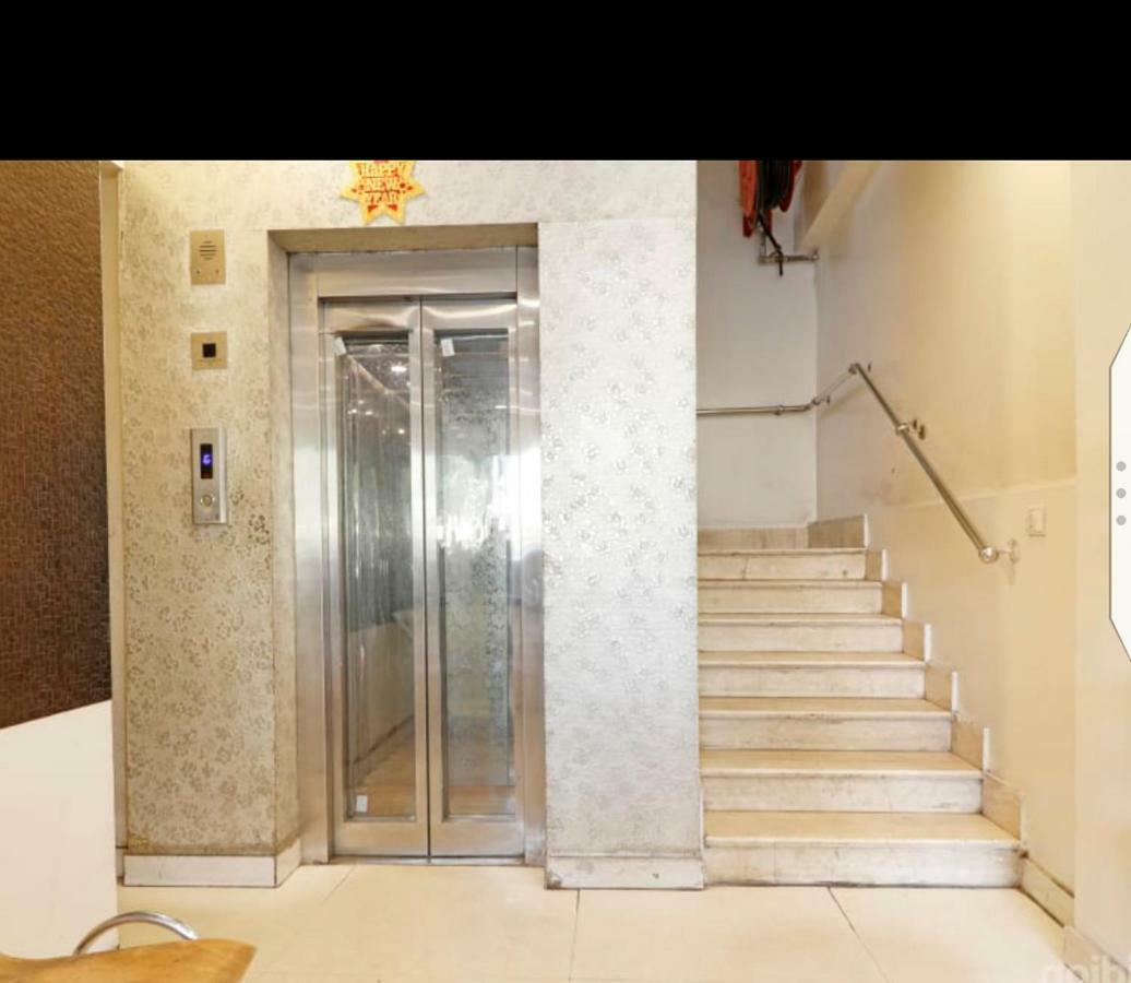 Hotel Le Mem デリー エクステリア 写真