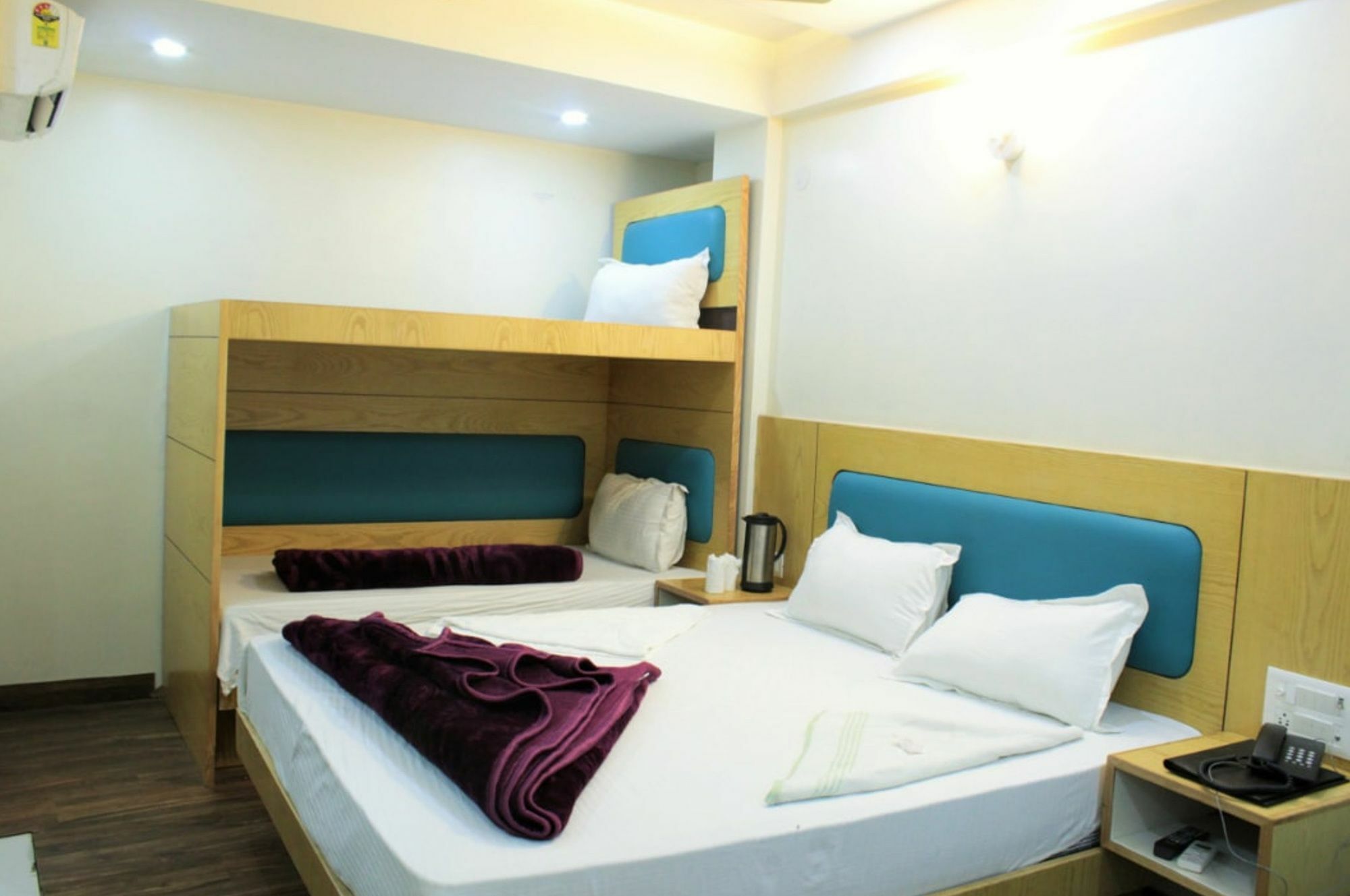 Hotel Le Mem デリー エクステリア 写真